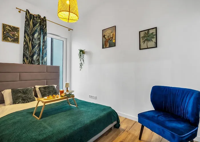 Warsaw Business Apartments - Air Conditioning, 10Th Floor, City View, Balcony - By Rentujemy
